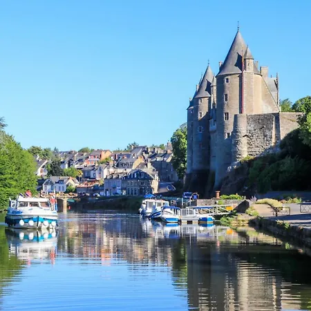 La Holiday home Forges de Lanouee